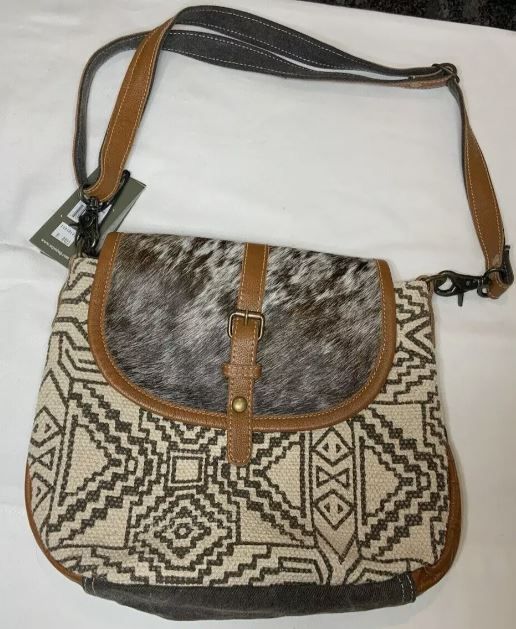 MYRA Shoulder Bag