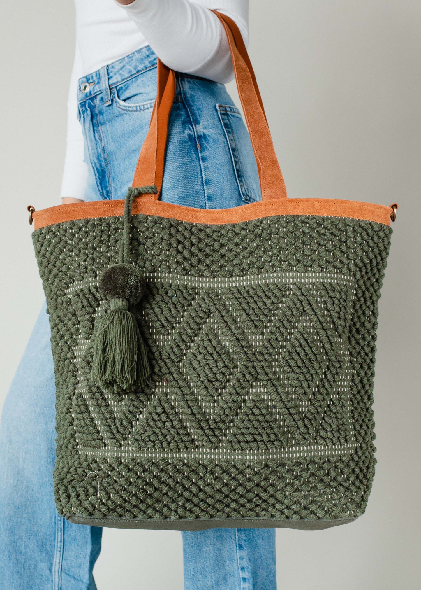 PANACHE Diamond Pattern Tote