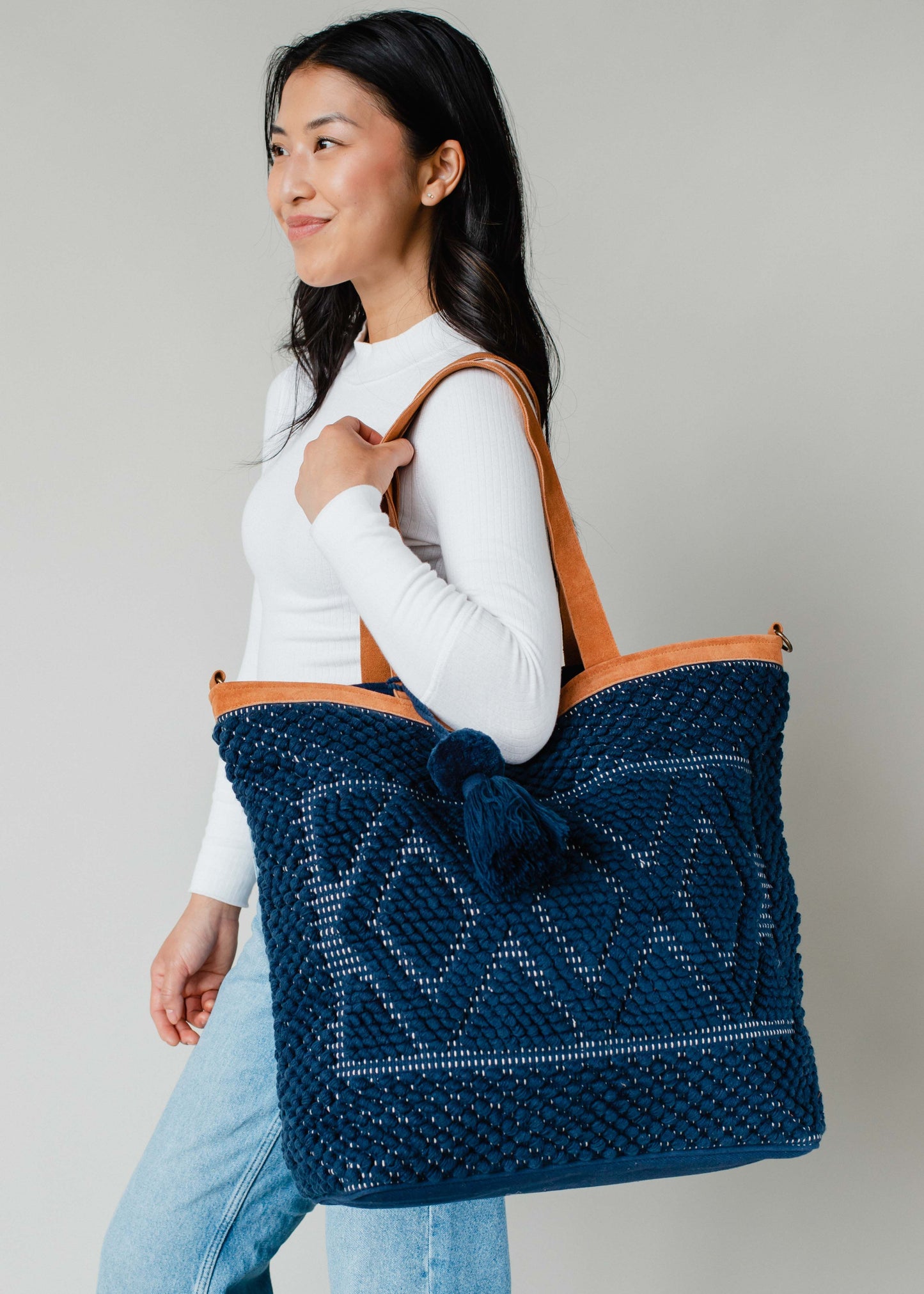 PANACHE Diamond Pattern Tote