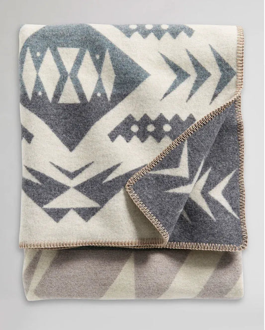 PENDLETON Jacquard Napped Blanket