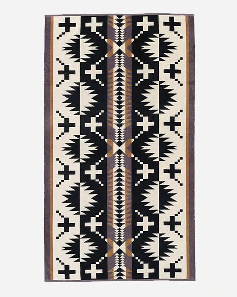 PENDLETON Oversized Jacquard Spa Towel