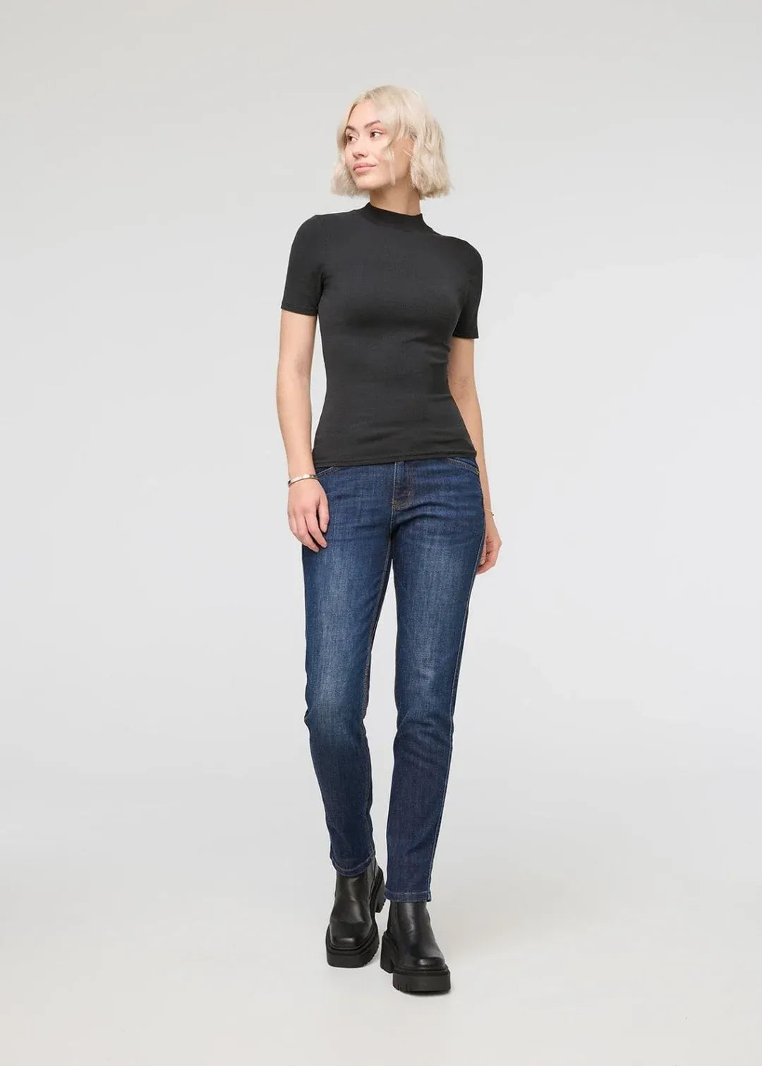 DUER Ribbed Pima Mock Neck Tee