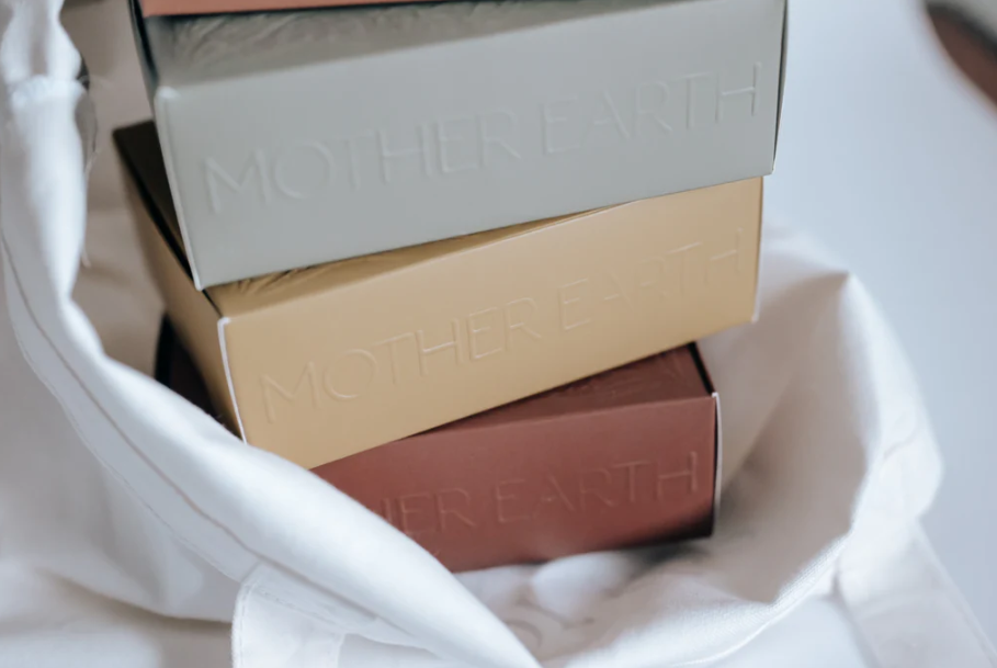 MOTHER EARTH ESSENTIALS Revive Set 4 Pcs